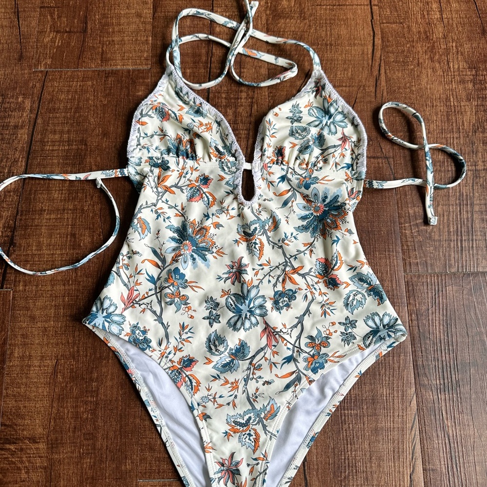Cupshe Floral One Piece Swimsuit - Cream and Blue